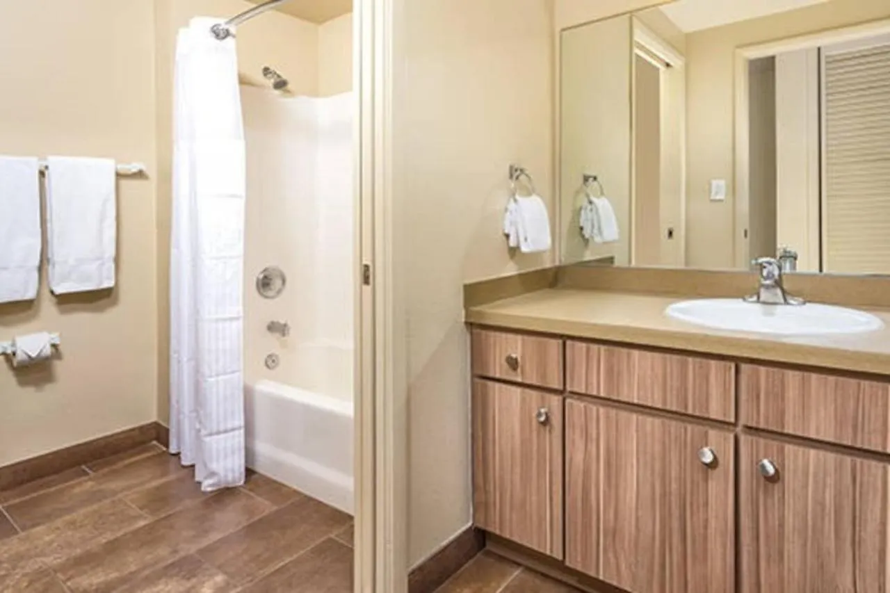 Beautiful Resort Amenities Enjoyed With This 1Bd Resort Condo On South Las Vegas Blvd